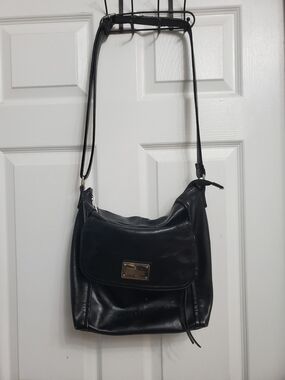 KStudio Black Leather Crossbody Shoulder Bag - (DAMAGED)